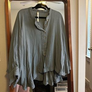 Free People Cap Style shirt